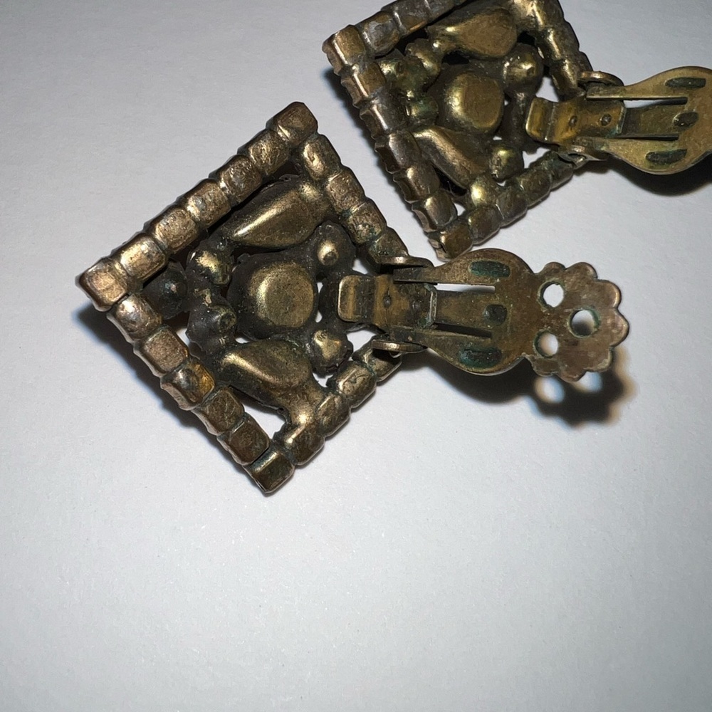Vintage Weiss 1950s Amber Rhinestone Square Clip On Earrings - Picture 8 of 11